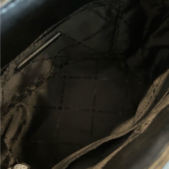 Michael Kors Suri Bucket Crossbody - Picture 15 of 16